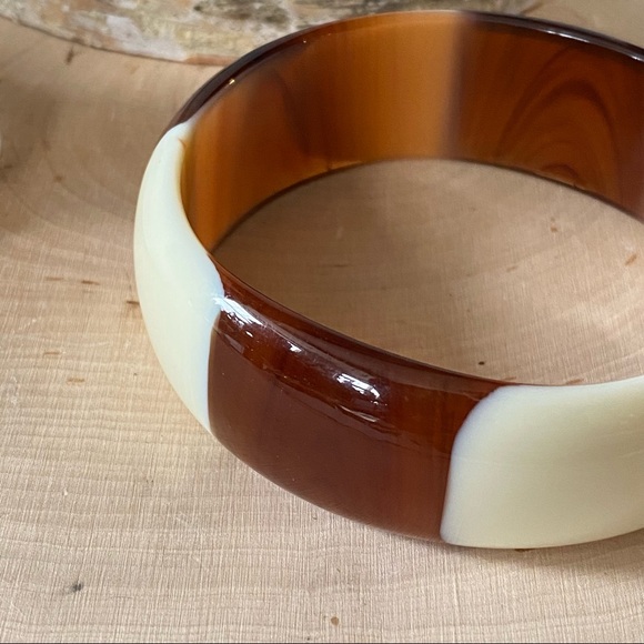 VTG- Cream & Root Beer Banded Thermoset Lucite Bangle Bracelet - Picture 7 of 8
